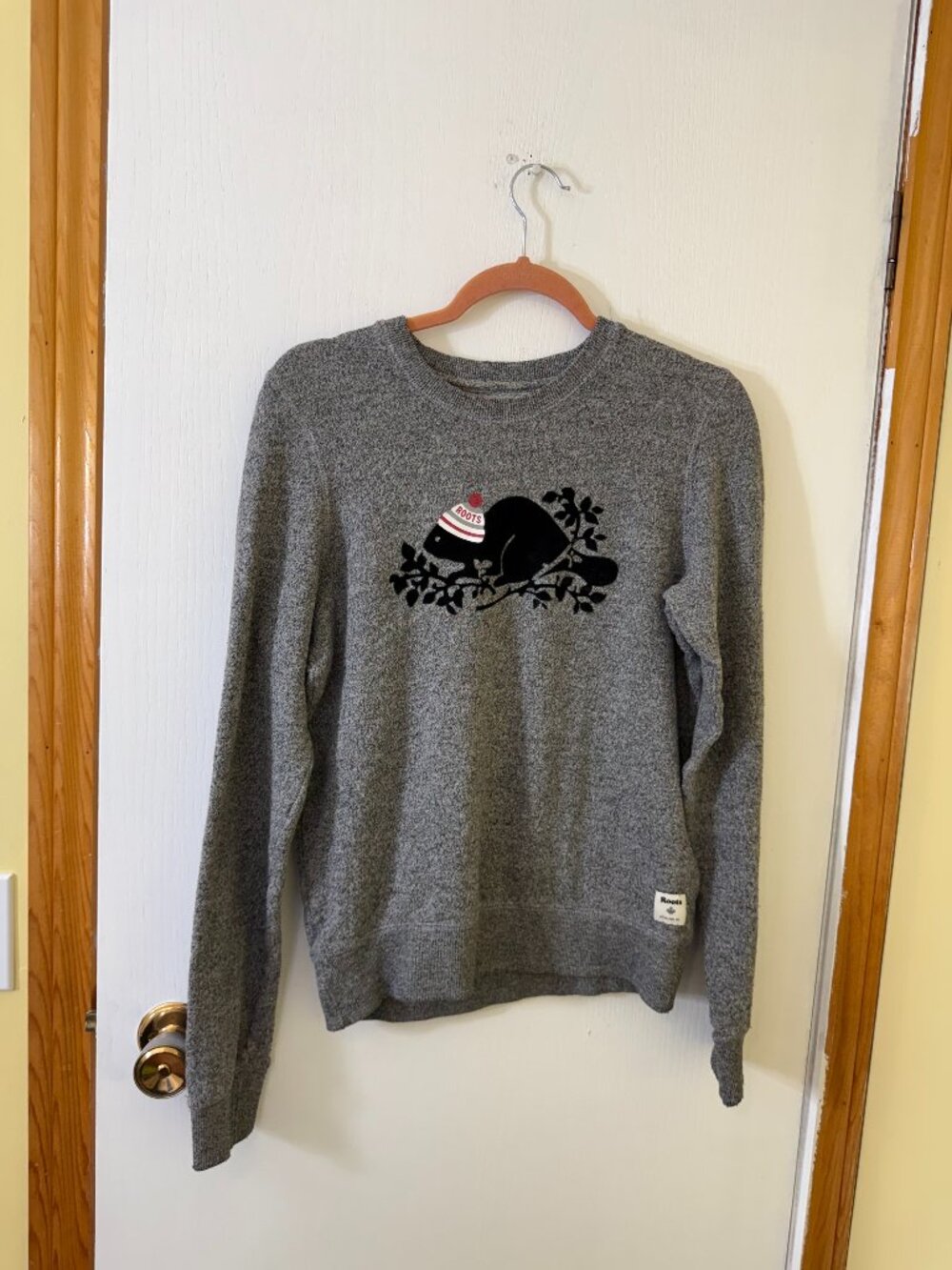 Roots Grey Beaver Graphic Sweatshirt & Jogger Sweatpant Set Size Small - Picture 3 of 11